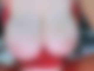 Live cam show with Maryelle - Shaved Pussy Teen (18+) on xDating