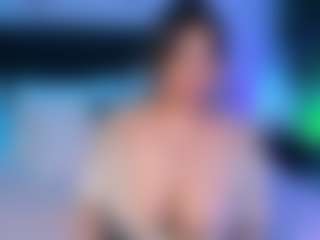 Live cam show with Mollywhite - Curvy Young Adult on sexylivex.com