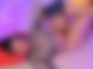 Live cam show with Mollywhite - Camel Toe on SxyPornLive