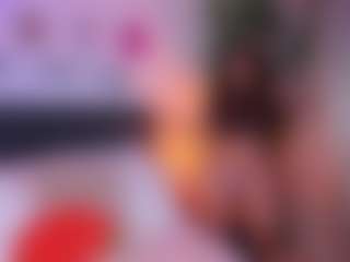 Live cam show with Mollywhite - Blowjob on camgirlchat.live