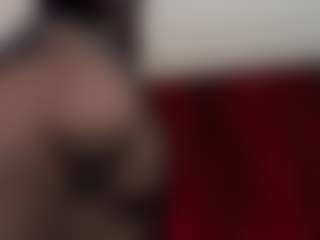 Live cam show with GoddessPuffyllove - Facesitting on Camsoda