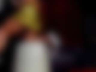 Live cam show with GoddessPuffyllove - Brown Eyes on StripNow