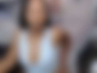 Live cam show with THE EMPRESS - Black on Gym Cam Girls