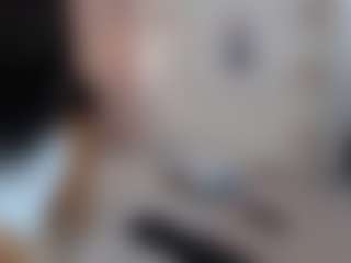 Live cam show with THE EMPRESS - Oil on Hubzter Live