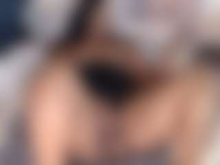 Live cam show with THE EMPRESS - Black Squirt on CamwithHer