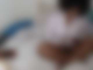 Live cam show with THE EMPRESS - Living Room on Milfs Live