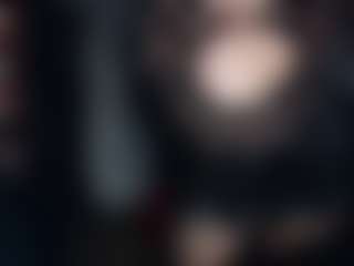 Spettacolo in cam dal vivo con MistressMia - Worship su Camsoda