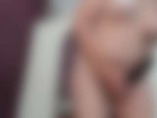 katlea MILF webcam performer live streaming