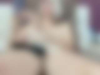 Live cam show with katlea - Average on Camsoda