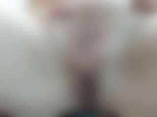 Live cam show with katlea - Middle Aged on PervPlay.com