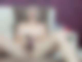 katlea MILF webcam performer live streaming