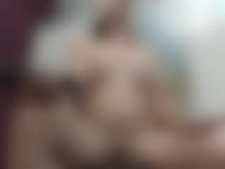 Live cam show with katlea - Fingers on AdultVida.com