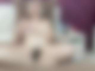 katlea MILF webcam performer live streaming