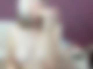 Live cam show with katlea - Asshole Mature on Gym Cam Girls