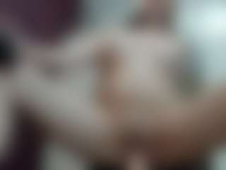 katlea MILF webcam performer live streaming