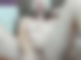 katlea MILF webcam performer live streaming