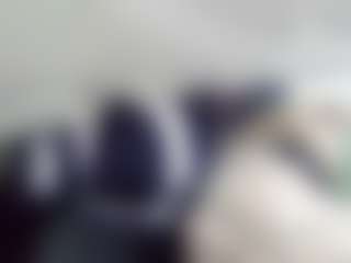 Live cam show with 808sweets - Pornstar Petite on googirlz