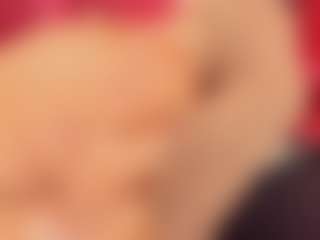Live cam show with A R I C I T A - Brown Eyes on Dare Cams