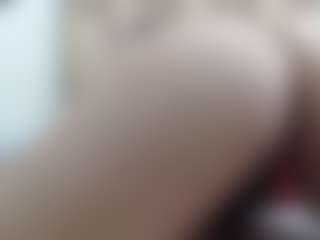 Live cam show with Ammy - Moan on SpankPalCams