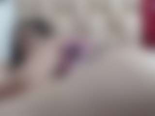 Ammy MILF webcam performer live streaming