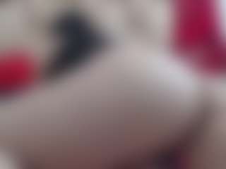 Live cam show with Ammy - Bedroom Mature on nudelive.tv