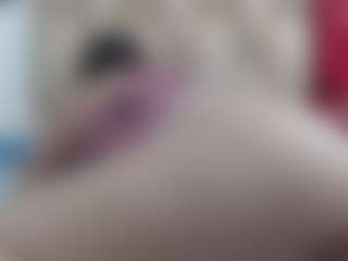 Ammy MILF webcam performer live streaming