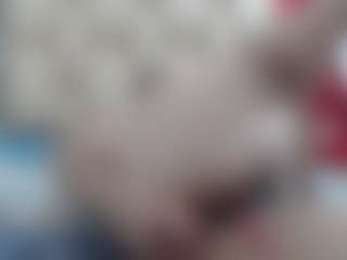 Ammy MILF webcam performer live streaming