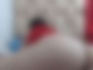 Ammy MILF webcam performer live streaming