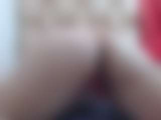 Ammy MILF webcam performer live streaming