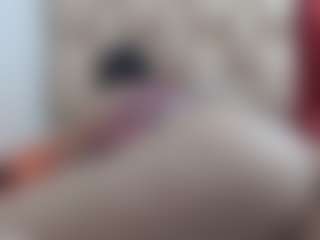 Live cam show with Ammy - Gamer Mature on Chatstar