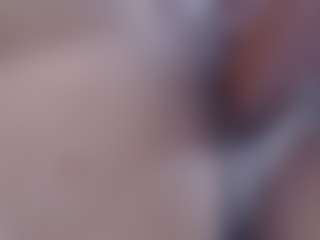 Ammy MILF webcam performer live streaming