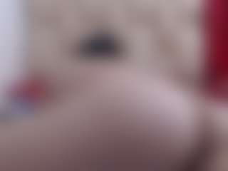 Ammy MILF webcam performer live streaming