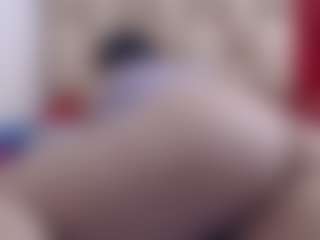 Ammy MILF webcam performer live streaming