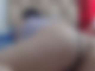 Ammy MILF webcam performer live streaming