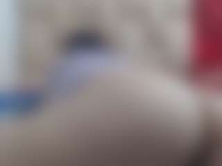 Ammy MILF webcam performer live streaming