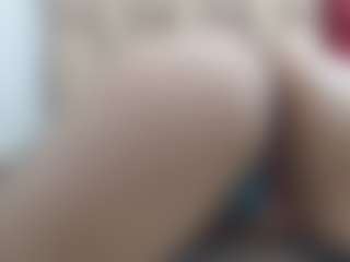 Live cam show with Ammy - Mature MILF on Dolls Live