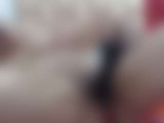 Live cam show with Ammy - Mature on Hubzter Live