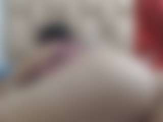 Ammy MILF webcam performer live streaming