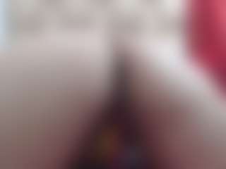 Live cam show with Ammy - Bedroom Mature on sexylive.show