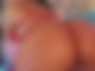 Live cam show with tarawilsonn - Sucking on Camsoda
