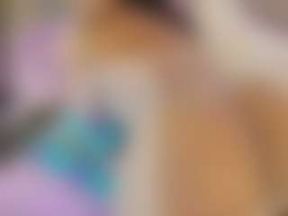 Live cam show with tarawilsonn - Little on Gym Cam Girls