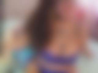 Live cam show with tarawilsonn - Blowjob on Camversity