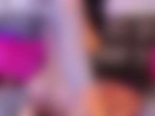 Live cam show with daiaashanti - Bedroom on live18s.com