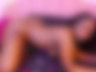 Live cam show with daiaashanti - Ebony Squirt on Camsoda