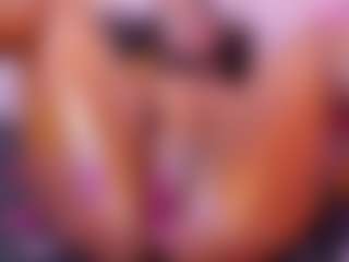 Live cam show with daiaashanti - Bedroom Teen (18+) on livesuperchat.net