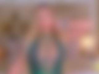 Live cam show with Celeste - Big Tits on Stripli.com