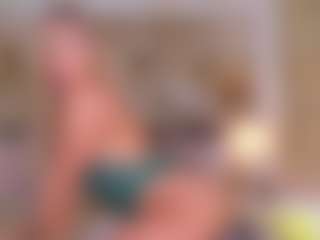 Live cam show with Celeste - Lingerie on googirlz