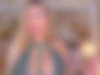 Live cam show with Celeste - Smoking on eurowanks.com