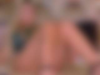 Live cam show with Celeste - Oil on instabang