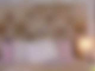 Live cam show with Celeste - Big Ass on luckytryst.com
